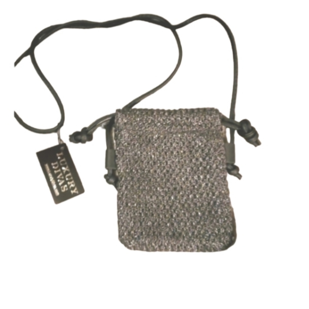New crossbody woven cell phone purse.